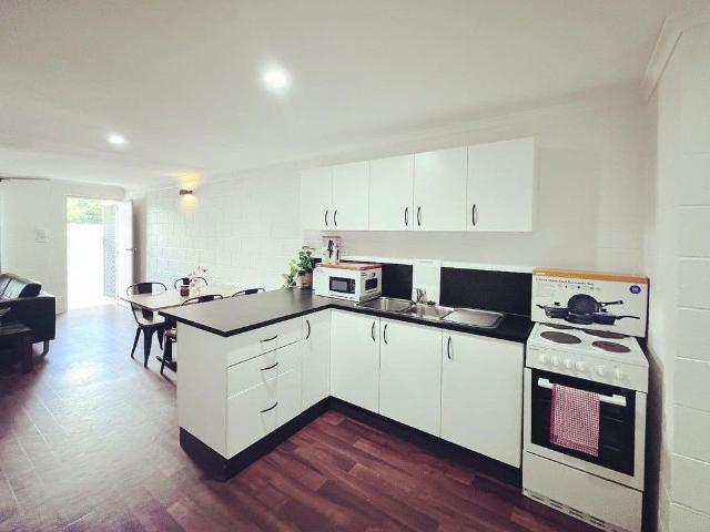 2/3 Angela Court Cranbrook, QLD 4814