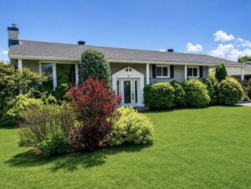 23 Av. Hamford, Lachute, QC, J8H 3N3 house for sale | Listing ID 23567 | Royal LePage