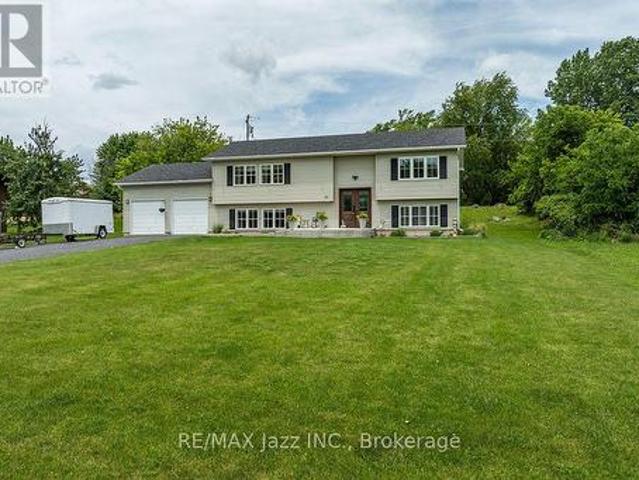 23 Bayview Drive, Greater Napanee, ON, K7R 3K8 house for sale | Listing ID X13620 | Royal LePage