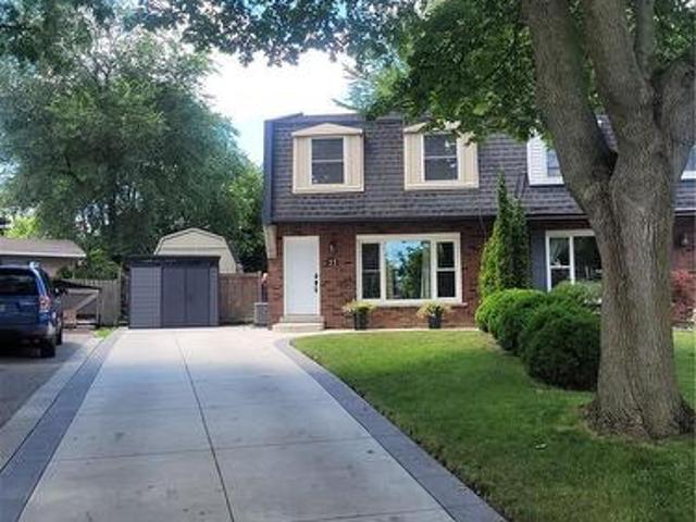 23 Bentley Place, Hamilton, ON, L9C 2R5 house for sale | Listing ID 40853 | Royal LePage