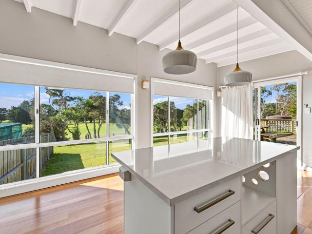 23 Beach Crescent, GREENS BEACH, TAS 7270