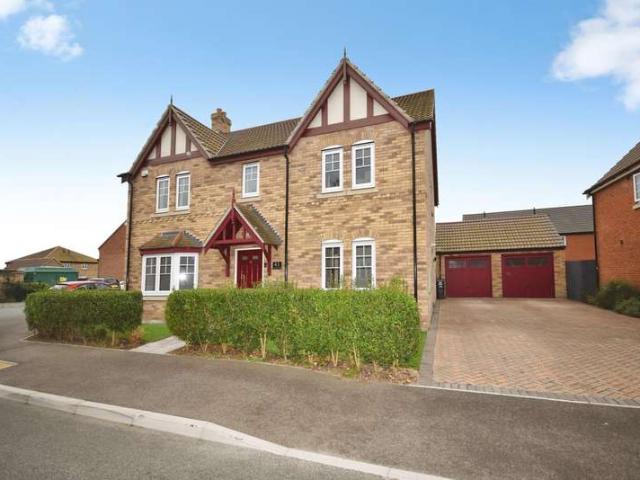 23 Bedroom Detached House