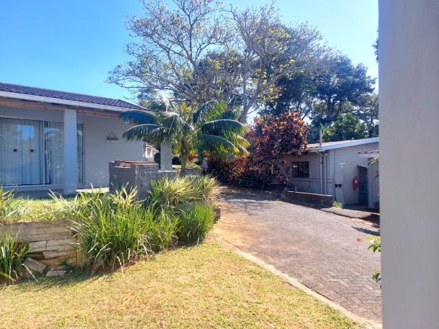 23 Bedroom House For Sale in Glenmore