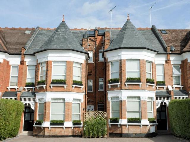 23 bedroom house to rent