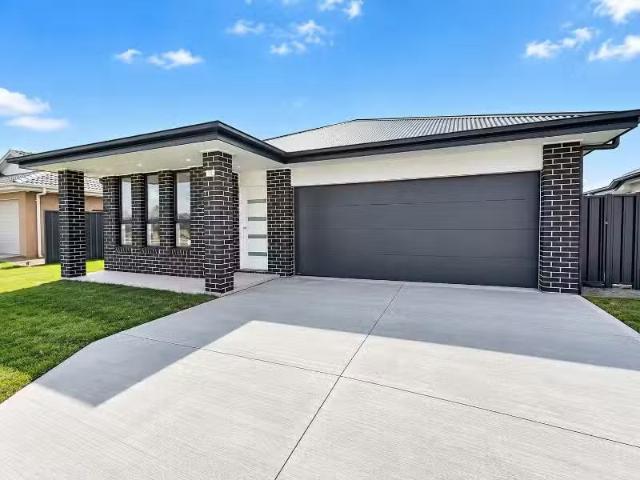 23 Blossom Way, BELLBIRD House for rent Listed by Tom Cross o.