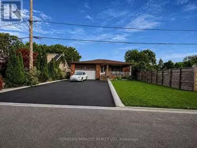 23 Brussels Street, Toronto, ON, M8Y 1H2 house for sale Lis.