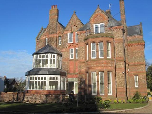 23 carnatic road, Mossley hill. 2 bed apartment to rent £1,000 pcm £231 pw