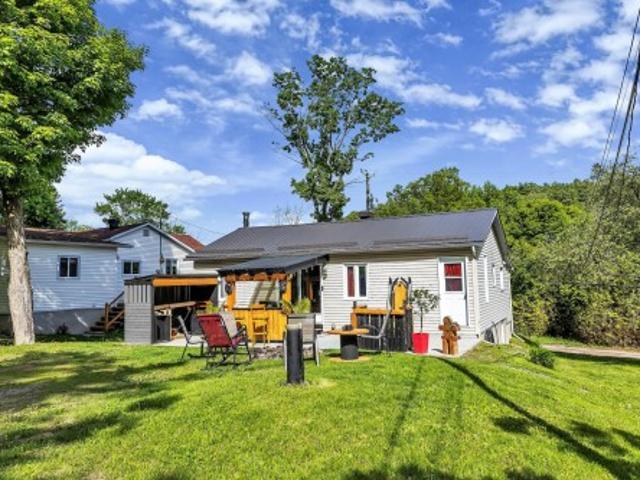 23 Ch. De La Blanche, Val Des Monts, QC, J8N 5A1 house for sale | Listing ID 21602 | Royal LePage