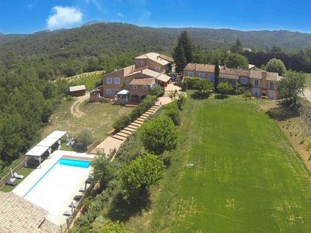 23 chambres, Chateauvert Provence 83670 104006313