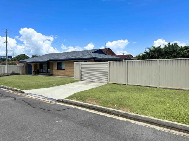 23 Coombabah RoadRunaway Bay QLD 4216, Australia