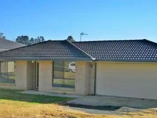 23 Cortess Street, Kearneys Spring, QLD 4350