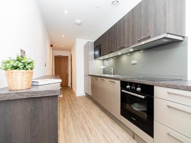 23 Cloth Halls, Spinning Acres Lane. 1 bed apartment to rent £920 pcm £212 pw