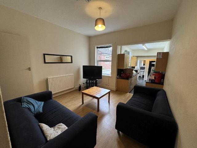23 Croydon Road, Metchley, B29 7BP, United Kingdom | Room for rent #113250549 | Rentberry