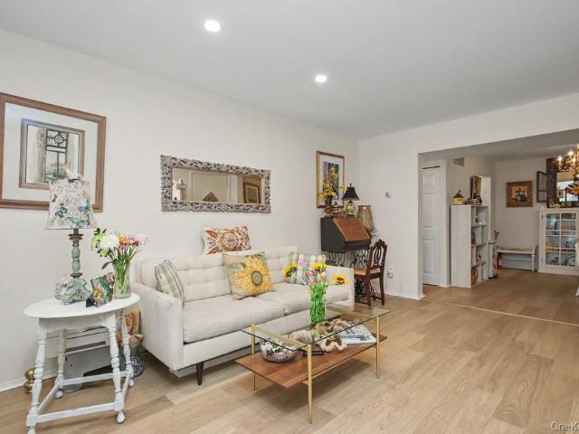 23 Dorset Court C