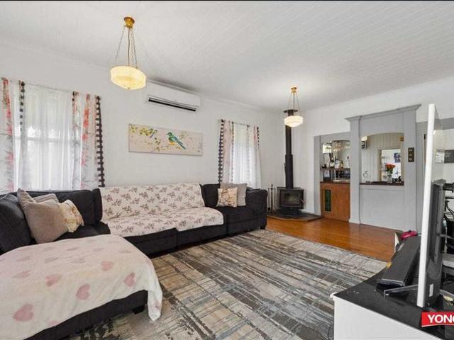 23 Doyle Street, Silkstone Spacious 4 Bedroom Character Home