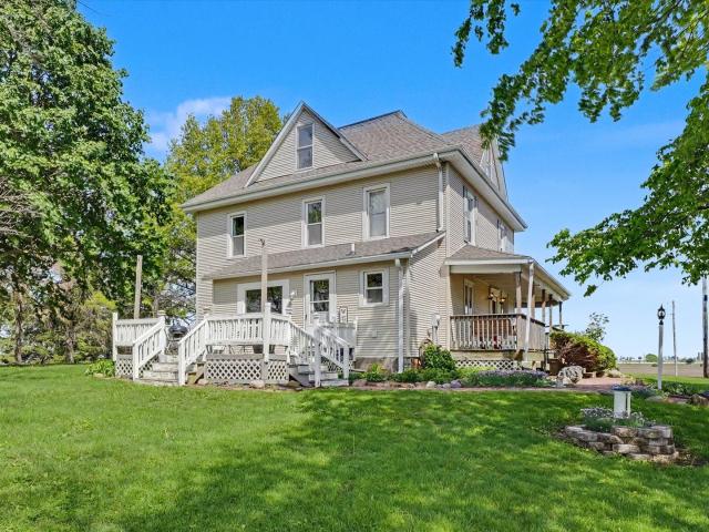 23 E 1500 North Road
