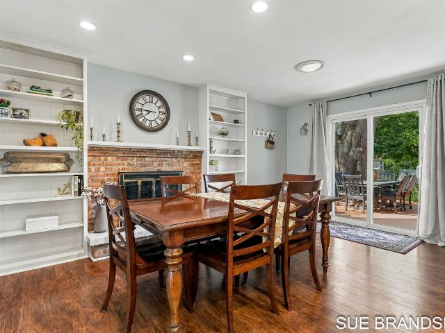 23 E 30th Street