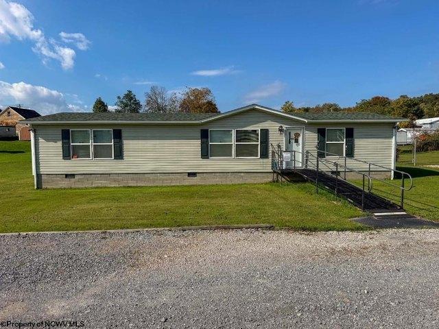23 Fato Ln, Buckhannon, WV 26201