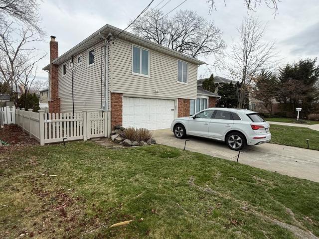 23 Geoffrey Ln, Hewlett, NY 11557 | MLS #977345