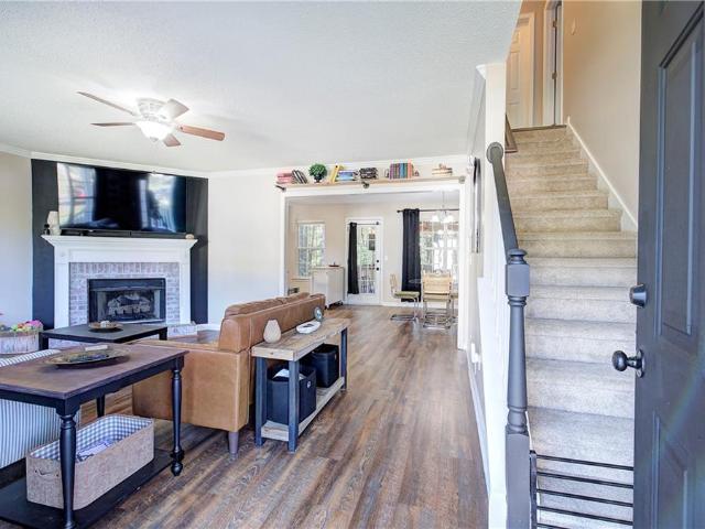23 Glenmore Drive
