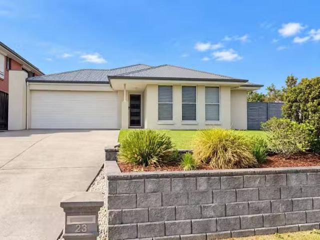23 Grasshawk Drive, Chisholm House for rent Listed by Propert.