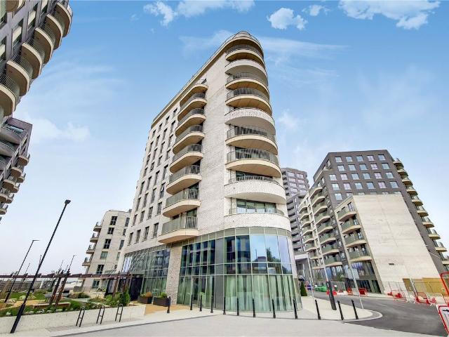23 Green Street, London NW10, 2 bed flat to rent, £2,150 pcm | PrimeLocation