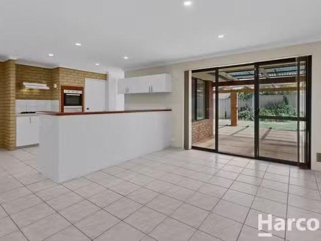 23 Greenock Gardens, KINROSS, WA 6028 House for Rent