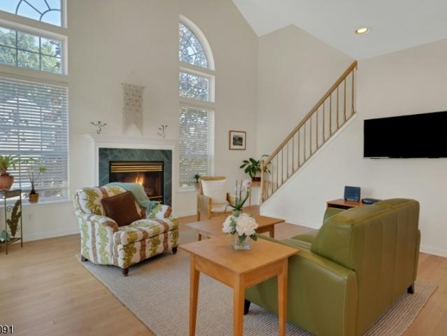 23 Hancock Dr