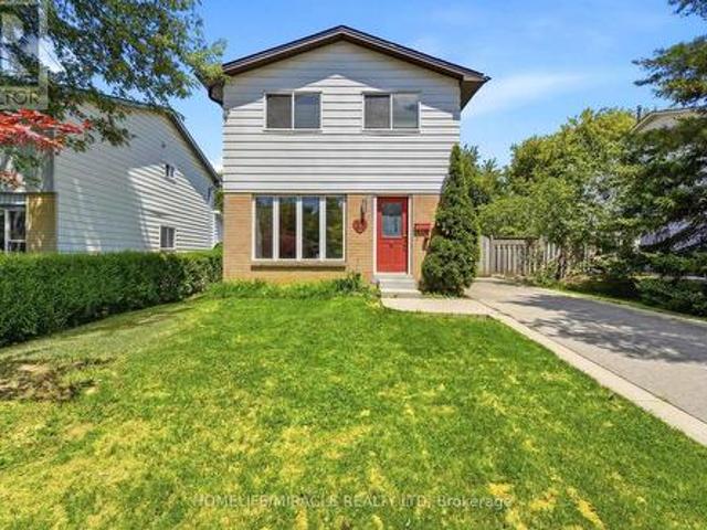 23 Heatherdale Place, Hamilton, ON, L9C 6K7 house for sale | Listing ID X13701 | Royal LePage