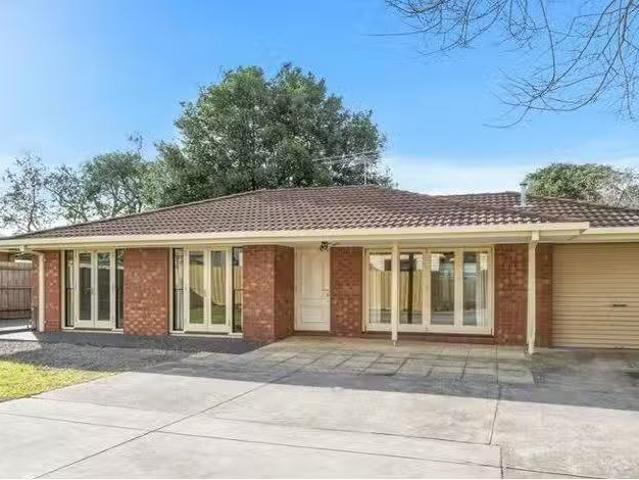 2/3 Heatherhill Road, FRANKSTON, VIC 3199 Unit for Rent