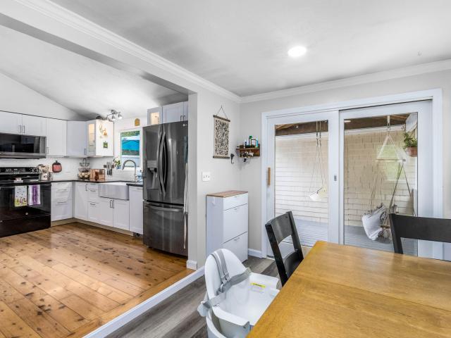23 Highview Avenue