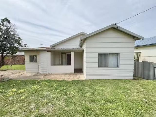 23 Jones Street, Parkes, NSW 2870