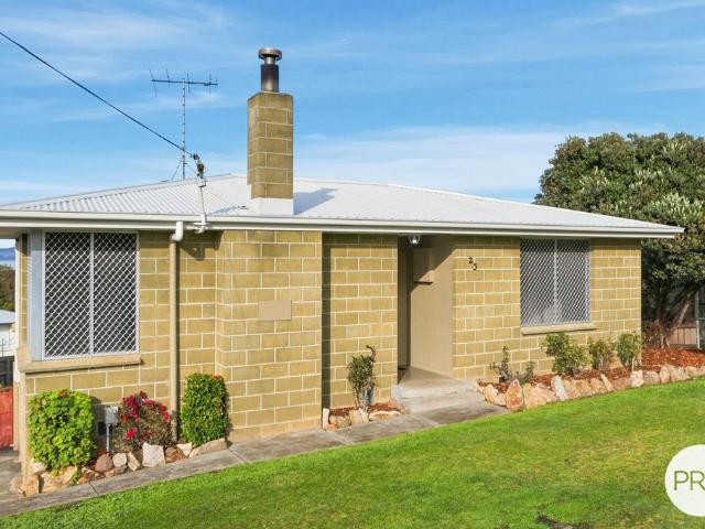 23 Kanooka Street, ROKEBY TAS 7019