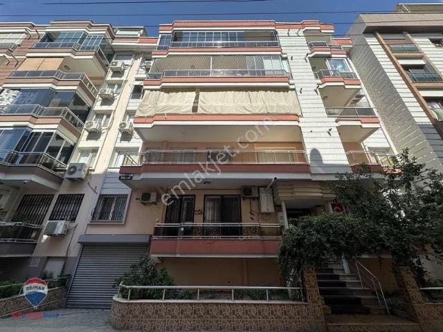 23 Karşıyaka Şemikler'de Satılık 3+1 Daire