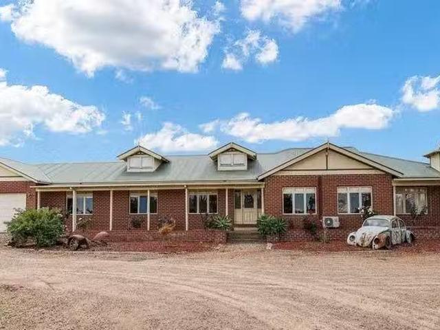 23 Kelly Street, BEVERIDGE, VIC 3753 House for Rent