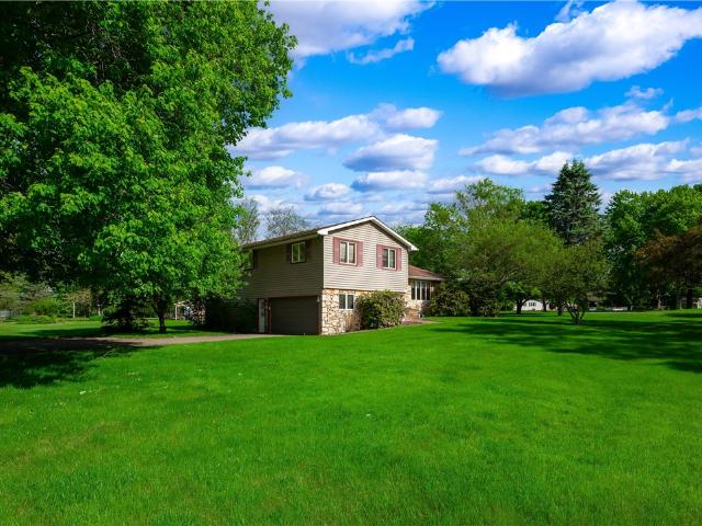 23 Kimberly Dr