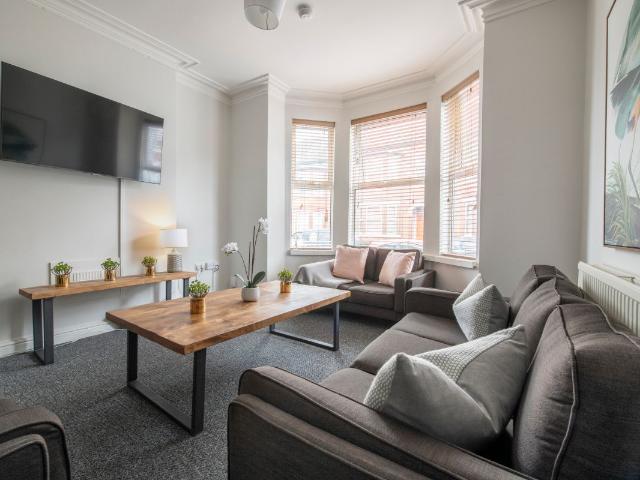 23 Kimbolton Avenue, Nottingham NG7, 6 bed property to rent, £732 pppm | PrimeLocation