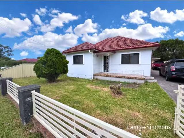 23 Kurrajong Ave, Mount Druitt House for rent Listed by Maddy.