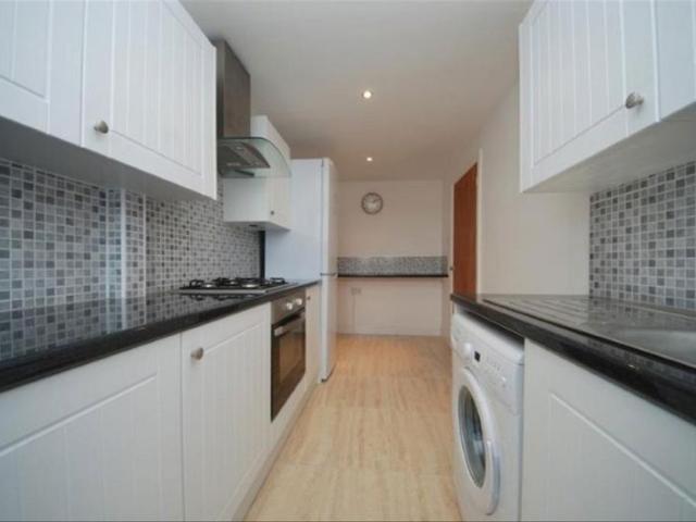 23 Lambert Avenue, London, TW9 4QS, United Kingdom | 2 bed apartment for rent #140656461 | Rentberry