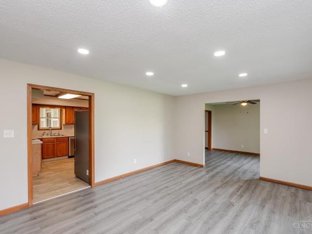 23 Lakengren Drive