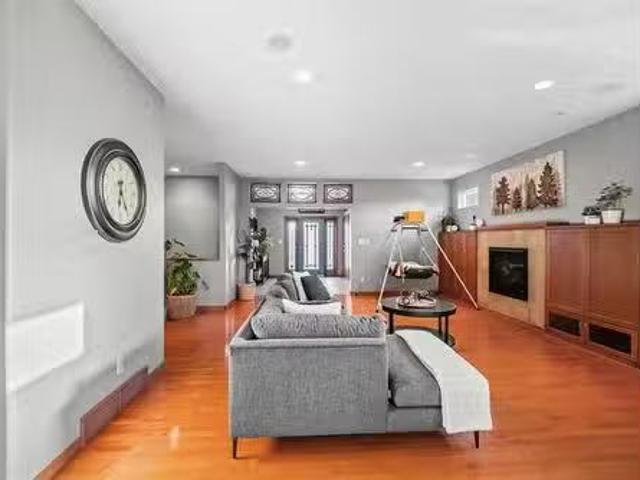 23 Lardon Crt, Winnipeg, MB, R3X 1Y4 house for sale Listing.