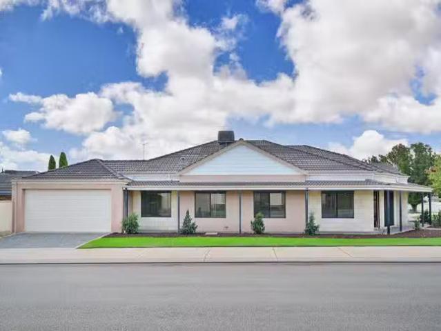 23 Lavender Chase, Darch, WA 6065