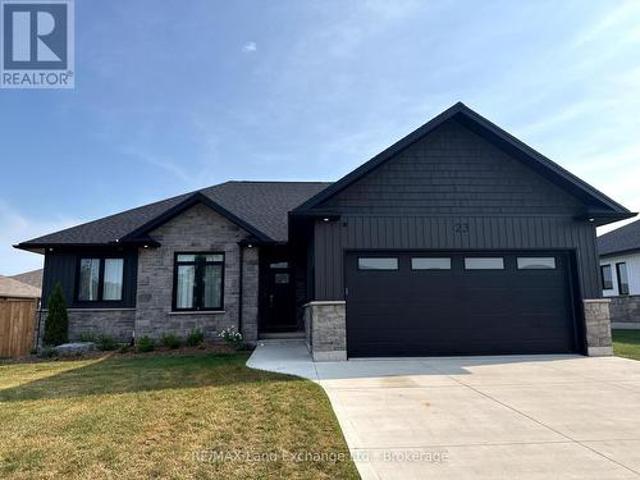 23 Mctavish Crescent, Huron Kinloss, ON, N0G 2R0 house for lease | Listing ID X13672 | Royal LePage