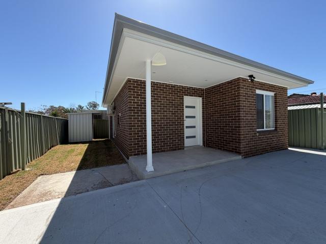 23 Mangariva Avenue, LETHBRIDGE PARK, NSW 2770