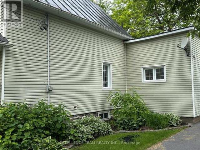 23 Mechanic Street E, North Glengarry, ON, K0C 1T0 house for sale | Listing ID X13473 | Royal LePage