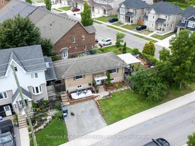 23 Moffatt Street, St. Catharines, ON, L2P 2L4 house for sale | Listing ID X13681 | Royal LePage