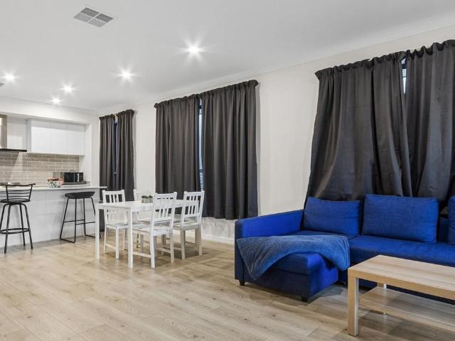 23 Mullamar Way