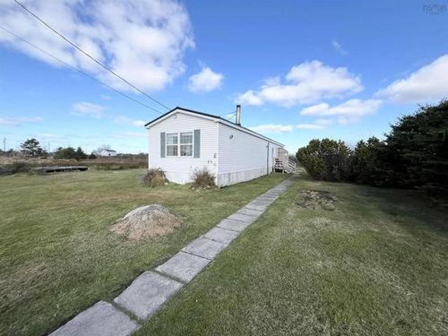 23 New Road, The Hawk, NS, B0W 1P0 house for sale | Listing ID 202600 | Royal LePage