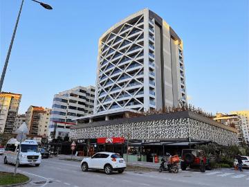 23 Nisan Mh. Güzel Residence'da Lüks Eşyalı Kiralık 1+1 Daire