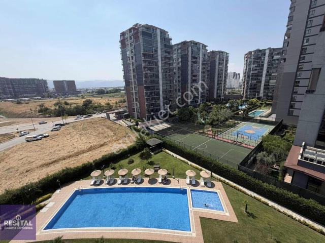 23 Nisan Paradise Vista Harika Konumda Geniş 3+1 Satılık Daire